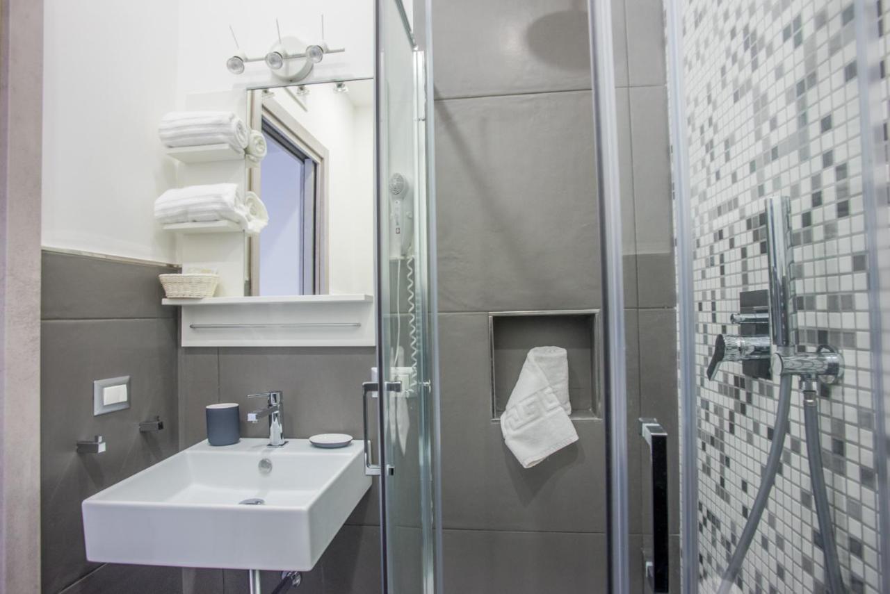 Solarium Al Duomo Rooms By Wonderful Italy 나폴리 외부 사진